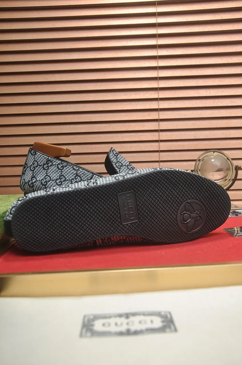 Men's men's shoes💰460💶[GUCCI Gucci] Men's wallet shoes🇮🇹Official website original 1:1 mold opening, original quality💯The upper is made of imported cowhide and Gucci original fabric➕Breathable cotton sheep lining, fine workmanship, high-end atmosphere. Has a fashionable and exemplary look. Rubber wear-resistant and anti-slip outsole. Code number: 38-44
